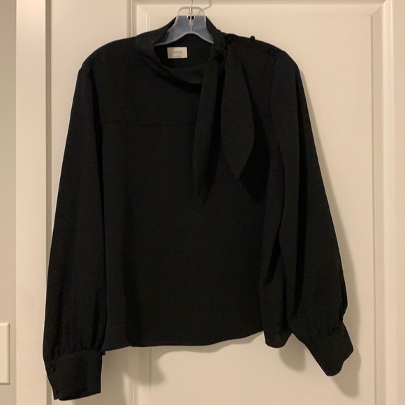 Aritzia Wilfred - Picture 2 of 4